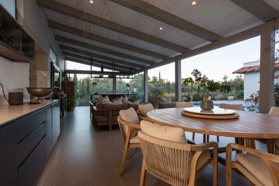 4 Bedroom Property for Sale in Winelands Western Cape